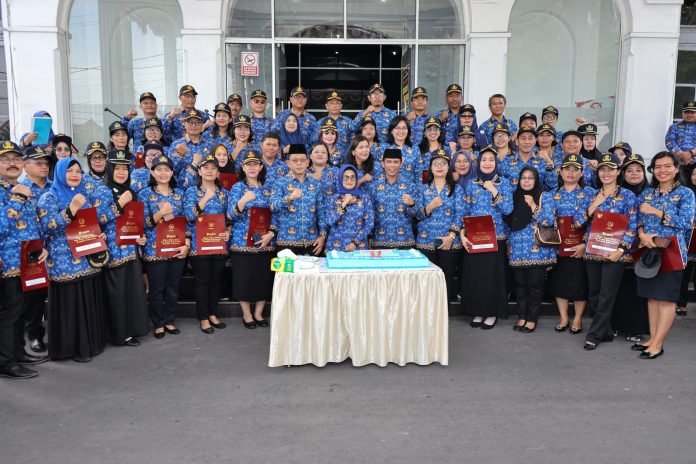 152 ASN Pemko Pematang Siantar Terima Satyalancana Karya Satya