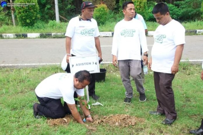 Penanaman 10 Juta Pohon Serentak Secara Hybrid Digelar Pemkab Palas