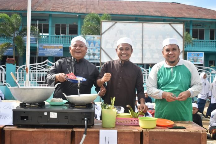 Ponpes Al Mukhlishin Gelar Lomba Masak Meriahkan Peringatan Hari Guru