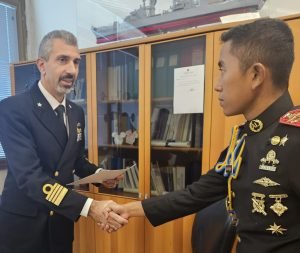 Taruna AAL Raih Prestasi Terbaik Tingkat International Naval Semester 2023 - Mengukir Keunggulan di Bidang Naval Cyber Threat