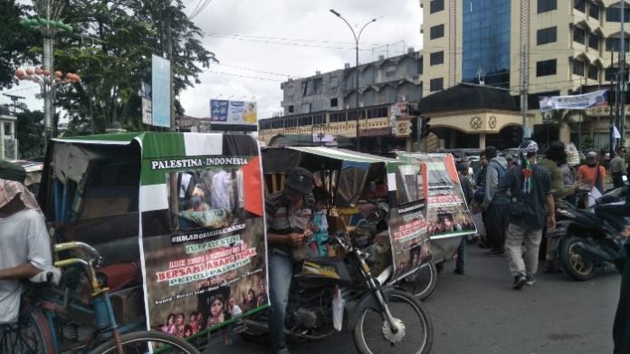 Aksi Peduli Palestina di Medan, Puluhan Tukang Becak Kecam Penindasan Israel