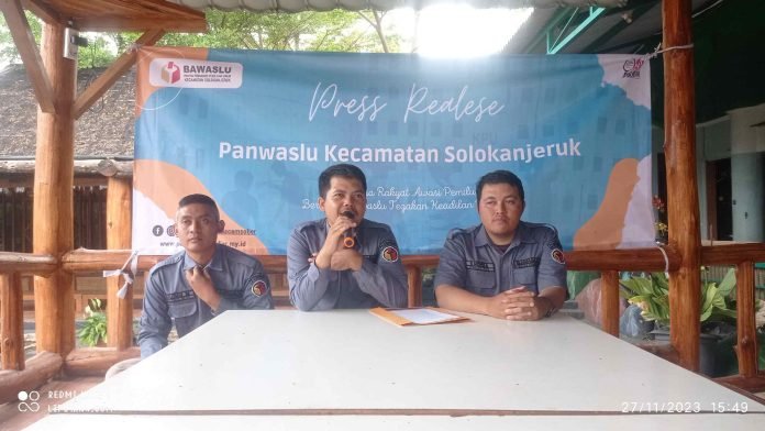 Awasi Tahapan Pelaksanaan Pemilu, Panwaslu Kecamatan Solokanjeruk Kawal Logistik dan Pendistribusiannya