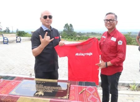 Bupati Taput Resmikan Pengembangan dan Pembangunan Daya Tarik Wisata Salib Kasih