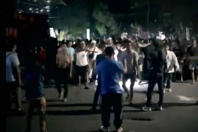 Dua Kelompok Massa Bentrok antara Pro dan Kontra Bela Palestina di Sulut