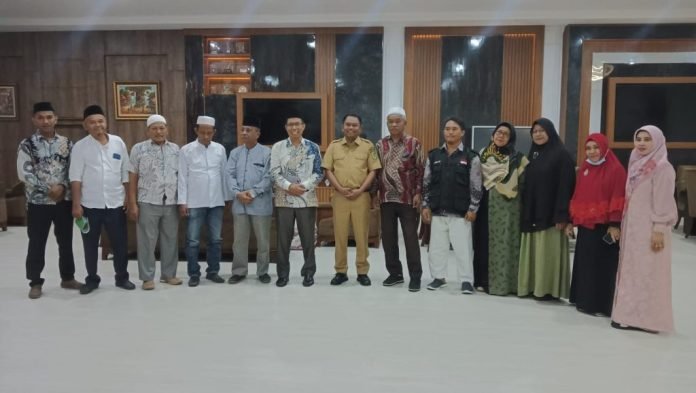 Bupati Kab Sergai Sambut Audiensi Bersama Badan Pembina Muallaf Dalam Jalin Tali Silturahmi