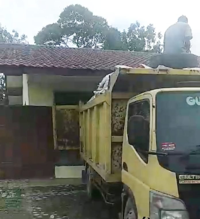 Kadis Pertanian Taput Sengaja Mengelak Dikonfirmasi Bantuan Pupuk Covid- 19 Sebanyak 320 Ton