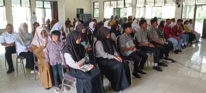 Kapolsek Singingi Hilir Hadiri Sosialisasi Pembinaan Wawasan Kebangsaan, Peran Pelajar Guna Menyukseskan Tahapan Pemilu 2024