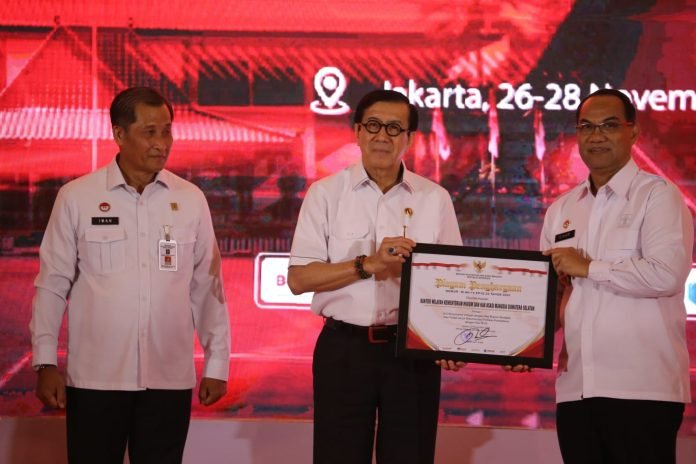 Kemenkumham Sumsel Terima Penghargaan dibidang Pengembangan Kompetensi SDM