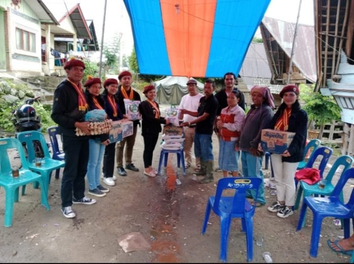 PMKRI Cabang Pematang Siantar Salurkan Bantuan Kepada Masyarakat Korban Bencana Banjir & Tanah Longsor di Samosir