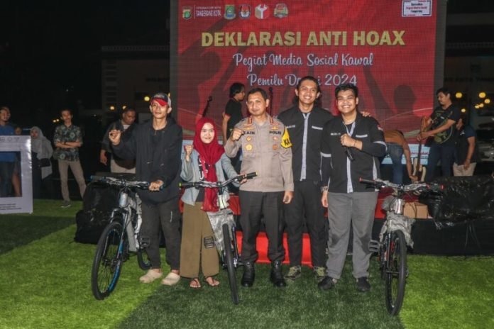 Polrestro Tangerang Kota Gelar Deklarasi Anti Hoax Pegiat Media Sosial Kawal Pemilu Damai 2024