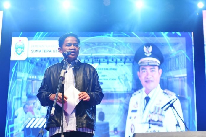 Ribuan Masyarakat Nikmati Pesta Rakyat Aquabike Samosir, *Pj Gubernur: Tetap Rukun Damai dan Jangan Lupa Bahagia*