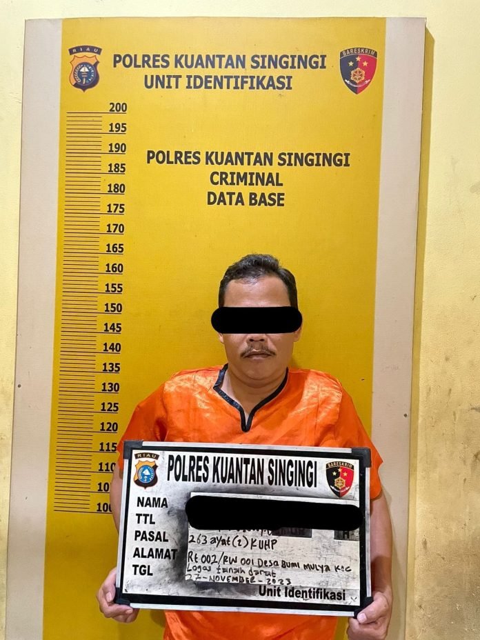 Satreskrim Polres Kuansing Amankan Tersangka Tindak Pidana Pemalsuan Surat Desa Giri Sako Kecamatan Logas Tanah Darat