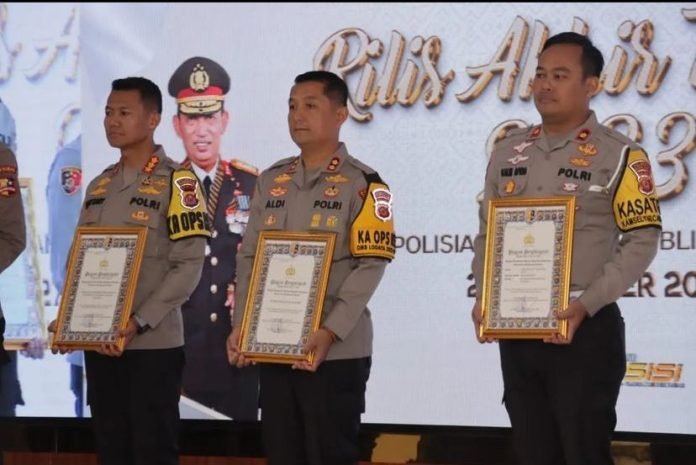 Raih Penghargaan Juara 1 Tingkat Nasional Kampung Bebas Narkoba, Kapolresta Tangerang Banjir Pujian