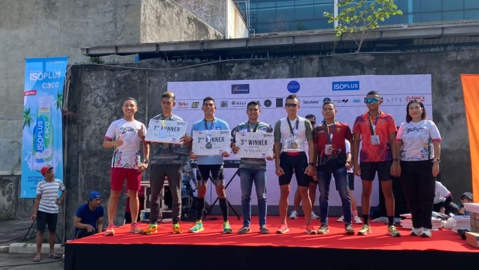 Atlet Koarmada II Ikuti Semarang Duathlon