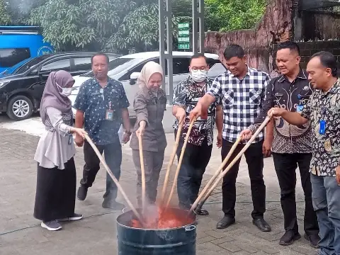 BNNK Binjai musnahkan barang bukti Narkoba jenis Ganja