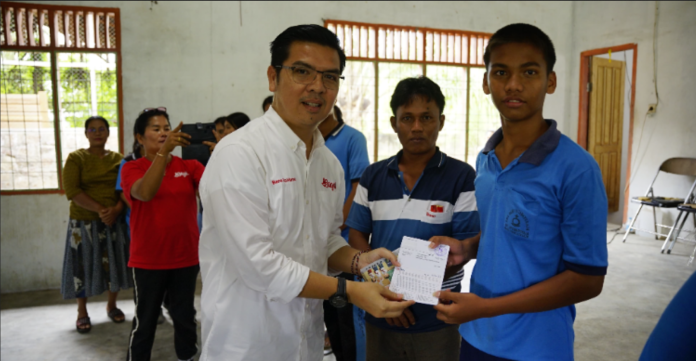 Bane Raja Manalu Salurkan 13.500 Beasiswa untuk Masyarakat Sumut