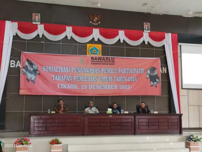 Bawaslu Pakpak Bharat Sosialisasikan Pengawasan Pemilu Partisipatif Kepada Insan Pers