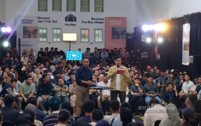 Bertemu Mahasiswa di Medan, Anies: 100 Hari Kerja AMIN Turunkan Harga Kebutuhan Pokok dan Kembalikan Marwah KPK