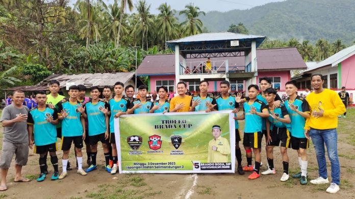 Brando Boda S.IP:  Menggelar Turnamen Trofeo Brada Cup Di Lapangan Inaton berlangsung Sangat Meriah