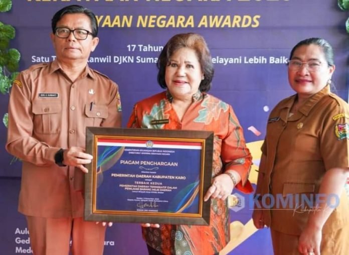 Bupati Karo Terima Penghargaan Pemda Terinisiatif dari Kemenkeu RI