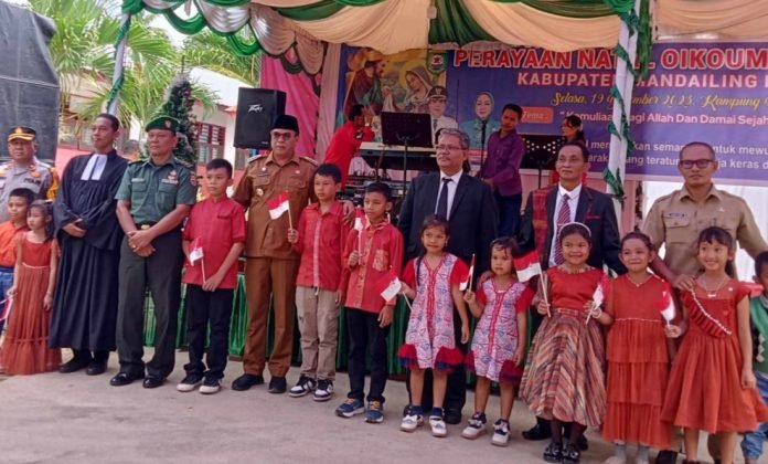 Bupati Madina Hadiri Perayaan Natal Oikumene Tahun 2023 di Desa Kampung Baru