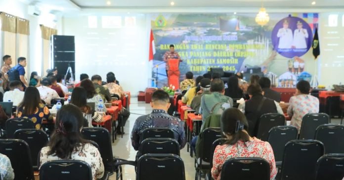 Bupati Samosir Buka Forum Konsultasi Publik Ranwal RPJPD Samosir 2025-2045 Bupati Samosir Buka Forum Konsultasi Publik Ranwal RPJPD Samosir 2025-2045