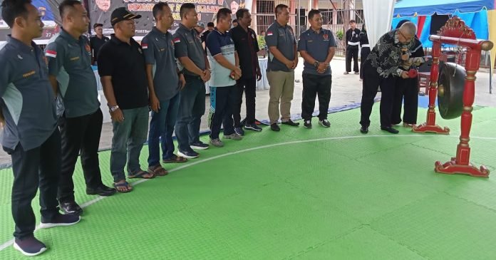 Camat Beringin Tutup Kejuaraan Open Pencak Silat Antar Pelajar Ke 2 KONI Beringin