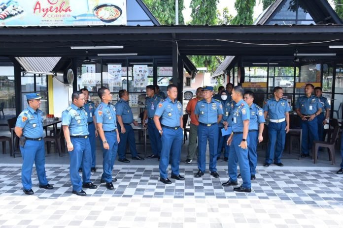 DANLANTAMAL III JAKARTA MENINJAU PERSIAPAN TEMPAT ACARA TAHUN BARU 2024 DI SAGORO JOGGING TRACK