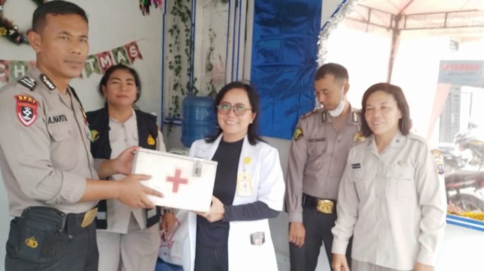 Hari Pertama Ops Lilin Toba 2023, Dokes Polres Siantar Cek Kesehatan Personil Pos Pam Dan Pos Yan