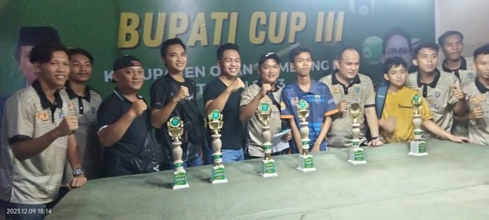 Hasil Final Kejuaraan Biliard Bupati Cup, Wakil Ketua Iwo Indonesia Kabupaten OKI Meraih Juara III.