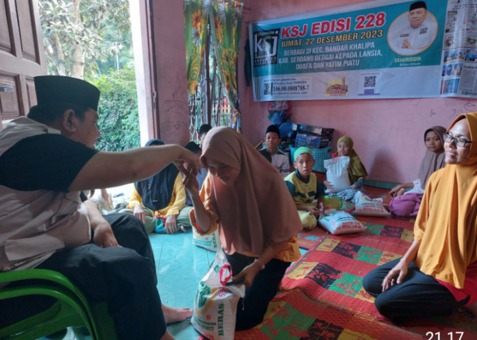 Jumat Berkah Edisi 228, Ketum KSJ Saharuddin Sambangi Kaum Dhuafa dan Anak-anak Yatim Piatu di Bandar Khalifah Serdang Bedagai 