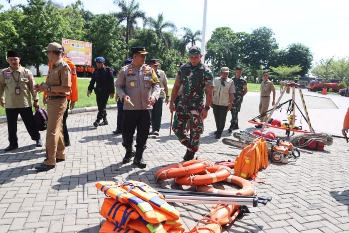 Kapolres Lombok Timur Imbau Masyarakat untuk Tetap Waspada terhadap Cuaca Ekstrem