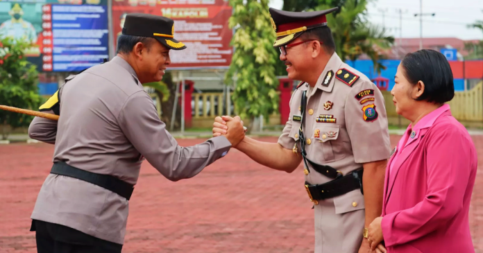 Kapolres Nias Pimpin Sertijab Kabag, Kasat Dan Kapolsek