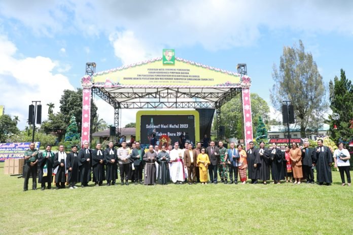 Kapolres Simalungun Hadiri Perayaan Natal Oikumene 2023 Forkopimda, Dengan Pesan Damai Sejahtera