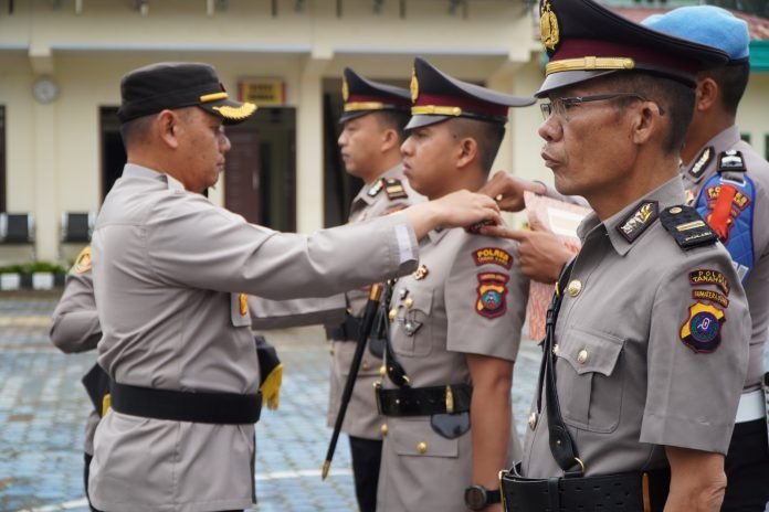 Kapolres Tanah Karo Lantik Pejabat Kasat Reskrim, PS. Kasat Lantas dan Kasat Binmas