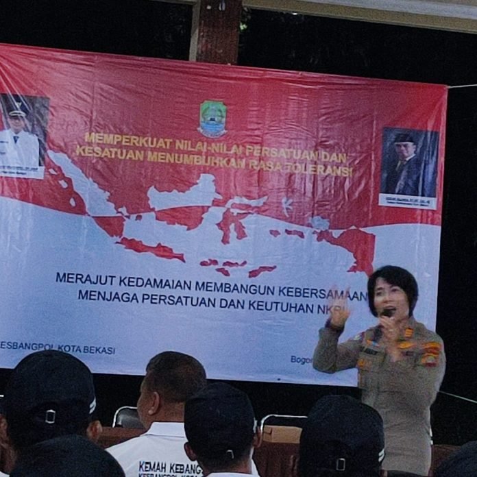 Kegiatan Binmas Polres Metro Bekasi Kota, Kaur Binops Satbinmas Jadi Narasumber Materi Wawasan Kebangsaan Bagi Ormas dan LSM Kota Bekasi