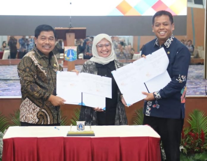 Kembangkan Aplikasi SIPD, Sekjen Kemendagri Teken Kerja Sama dengan Sekda Provinsi DKI Jakarta