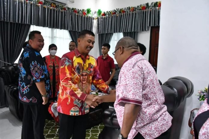 Komandan Pasmar 3 Hadiri Open House Di Kediaman Plh Bupati Kabupaten Sorong