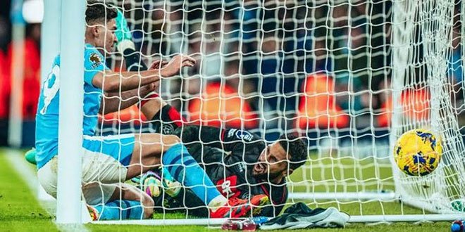 Julian Alvarez mencetak gol kedua Manchester City ke gawang Sheffield United pada lanjutan Liga Premier, Sabtu (30/12) malam.(HO/mcfc)