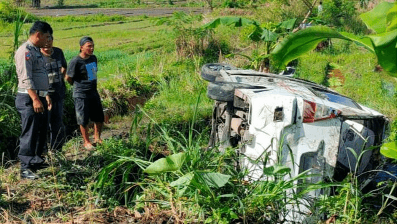 Mobil Bawa 11 Pelajar di Taput Terjun ke Sawah, 7 Luka-luka