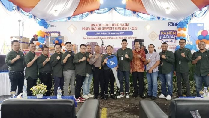Panen Hadiah Simpedes, BRI Lubukpakam Beri Hadiah Utama Mobil