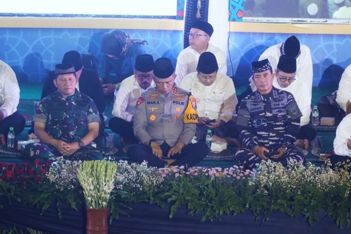 Pangkoarmada II Ikuti Refleksi Akhir Tahun 2023, Dzikir Doa dan Sholawat Sambut Awal Tahun 2024