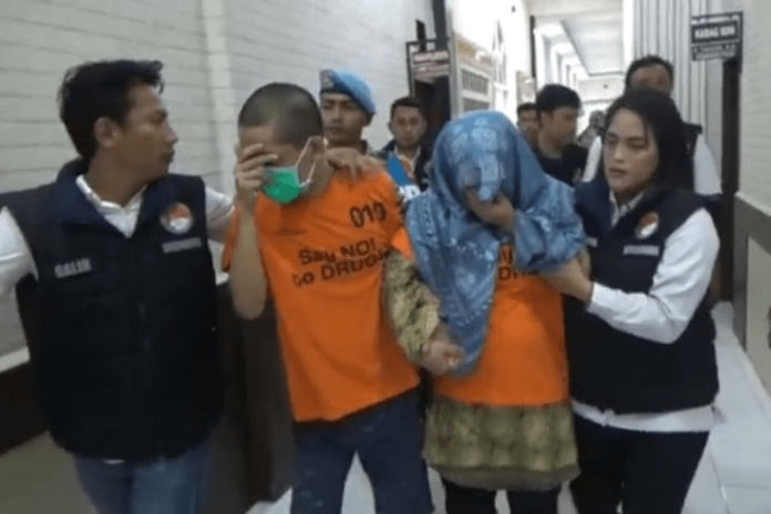 Parah! Wanita Pejabat Lapas Tanjungpinang Tertangkap Jual Sabu Bersama Anak