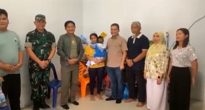 Pasca Operasi Benjolan di Kepala, Pj Gubernur Sumut Jenguk Balita Mesrida Waruwu dari Nias