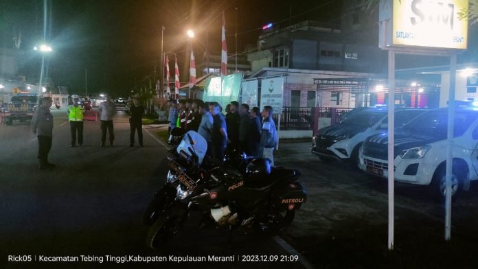 Patroli Blue Light, Polres Kepulauan Meranti Sampaikan Imbauan Pemilu Damai
