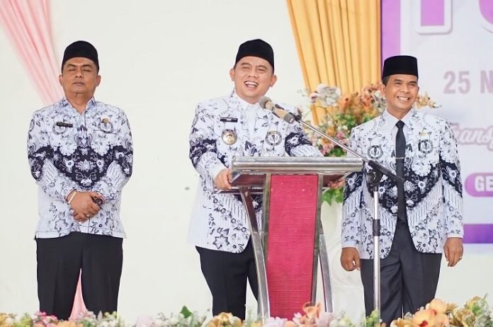 Rayakan Hari Guru 2023, Bupati Labuhanbatu Berikan Kado Istimewa