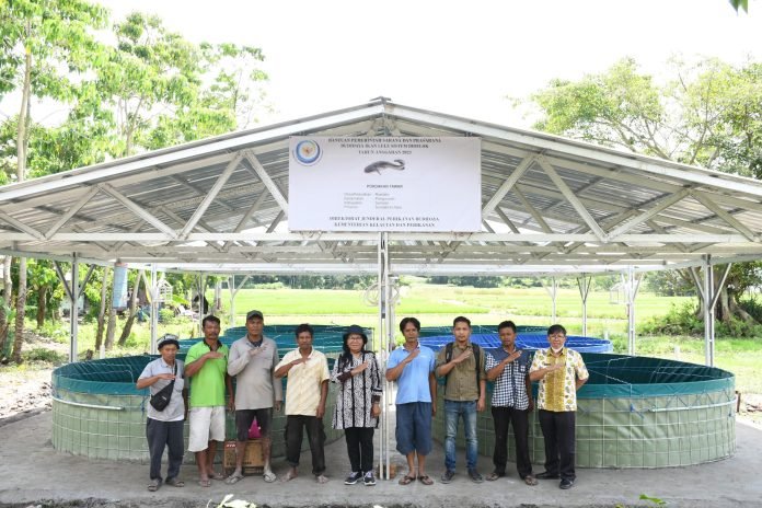 Pemkab Samosir Sinergitas Dengan Kementerian Kelautan dan Perikanan Kembangkan Budidaya Ikan Bioflok
