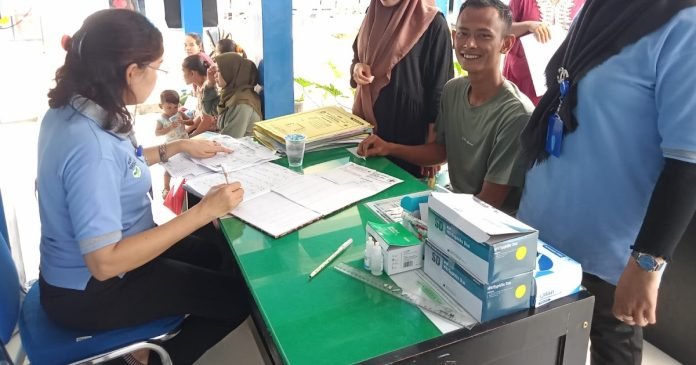 Peringati Hari AIDS Sedunia, Puskesmas Pantai Labu Lakukan Pemeriksaan dan Penyuluhan Kepada Masyarakat
