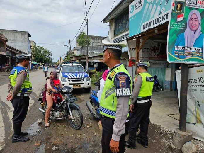 Polisi Lakukan Patroli dan Razia dalam Ops Lilin Toba 2023 di Tanjungberingin, Serdangbedagai