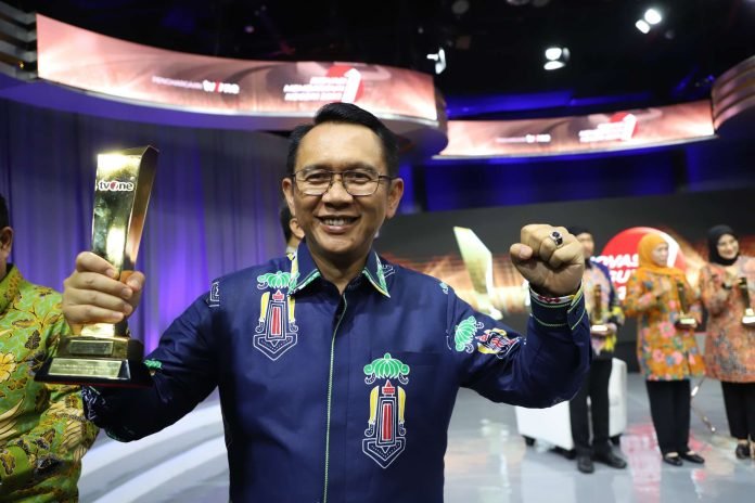Raih Penghargaan Inovasi Membangun Negeri Jadi Kado Manis Hari Ulang Tahun Pj Bupati Bekasi dari TVOne